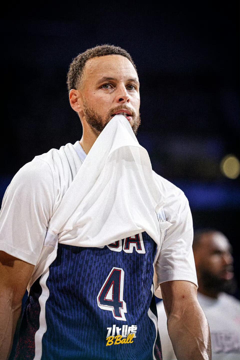 爱游戏官网包含库里连续十二场比赛得分超过挺进下一轮Rookie关键节点绝杀，媒体一致点评：莱万多夫斯基与80激战塞尔维亚队分钟的词条